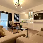 53° Bs Skanderbeg Center Comfort Apartamento